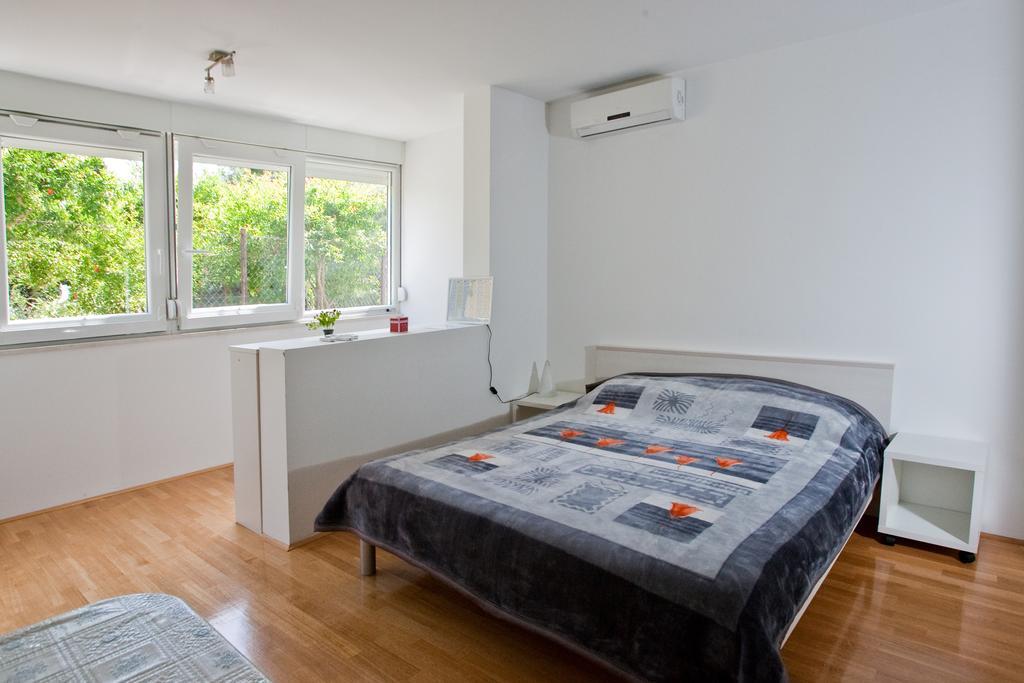 Apartment Busic In سبليت الغرفة الصورة